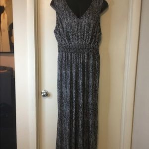 Tribal Plus Sleeveless Blank/White Jumpsuit